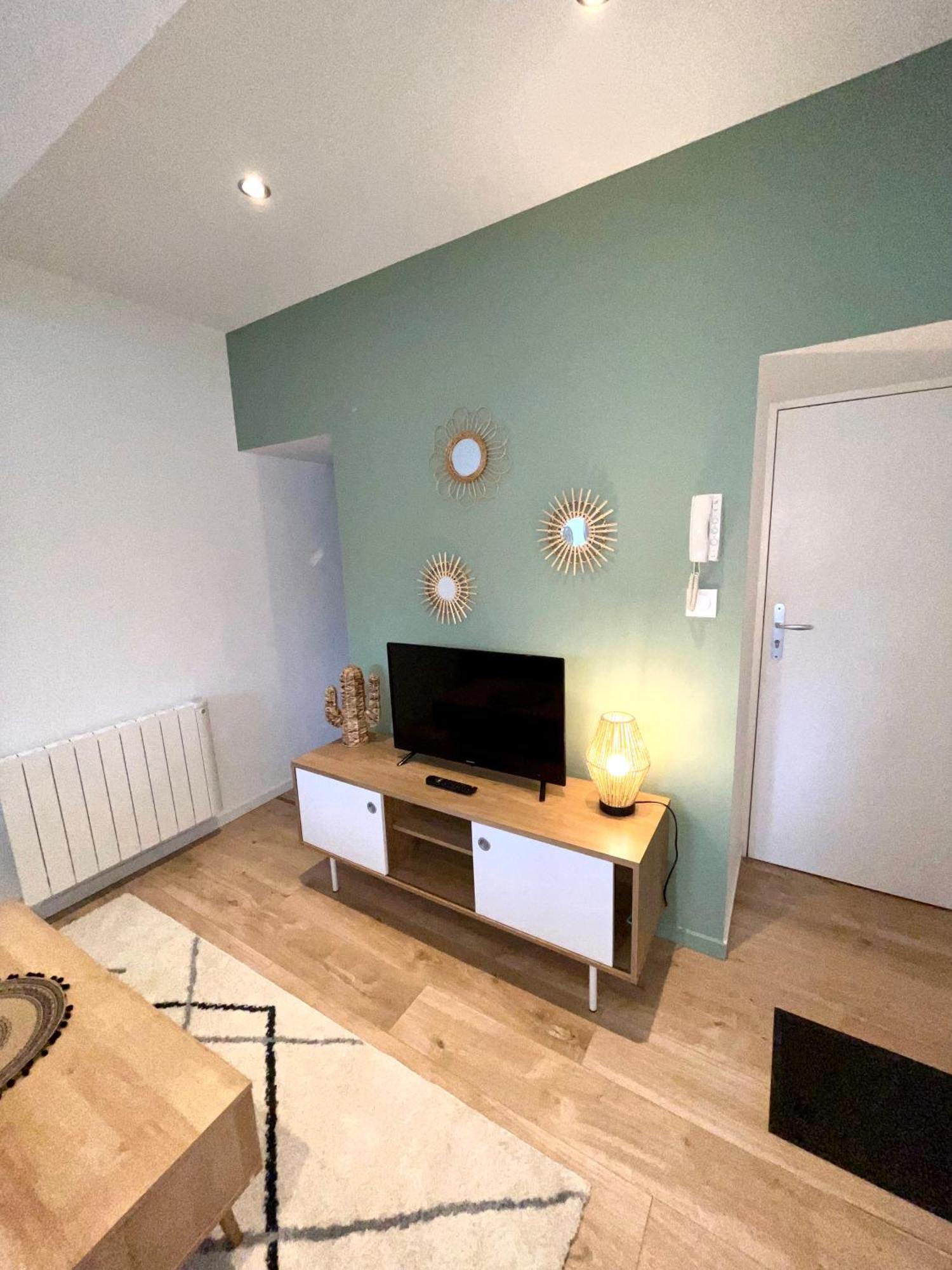 Appartement Le Regnaudin Moulins  Bagian luar foto